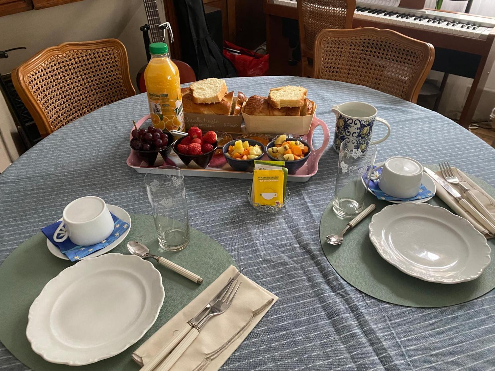 Au Jardin Y Bed & Breakfast Moissac Exterior foto